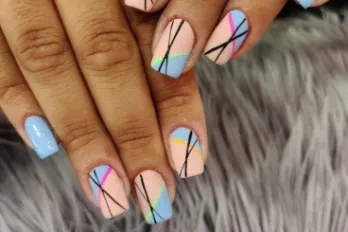 Queens Nails