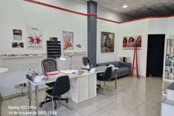 A&A NAILS AND BEAUTY