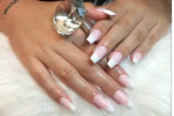 Carla  Nails Anaia