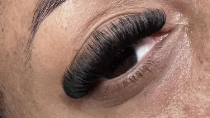 Andrea (Love Lashes)